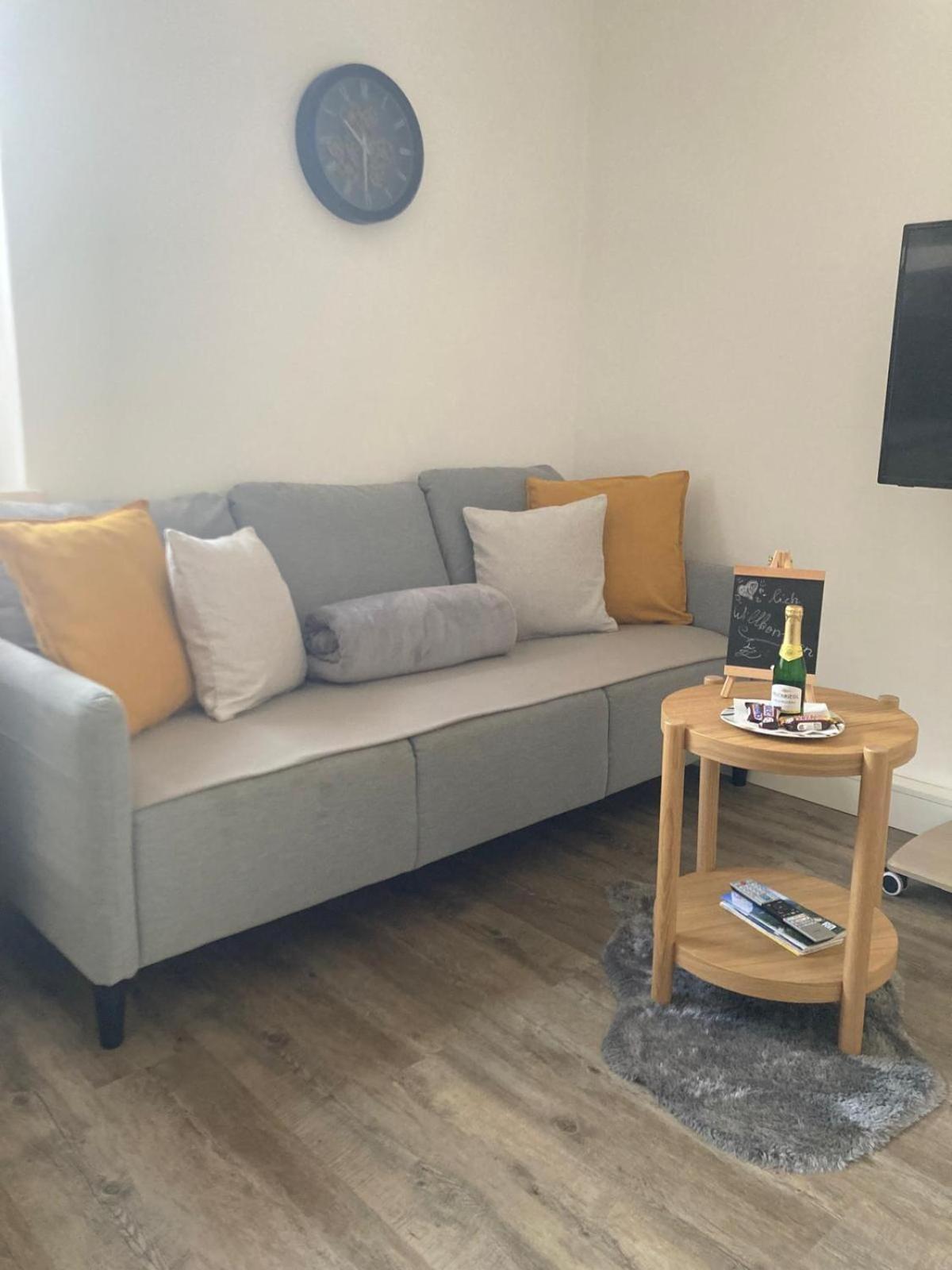 Ferienwohnung Im Zentrum Mit Balkon Und Parkplatz Gmunden Kültér fotó